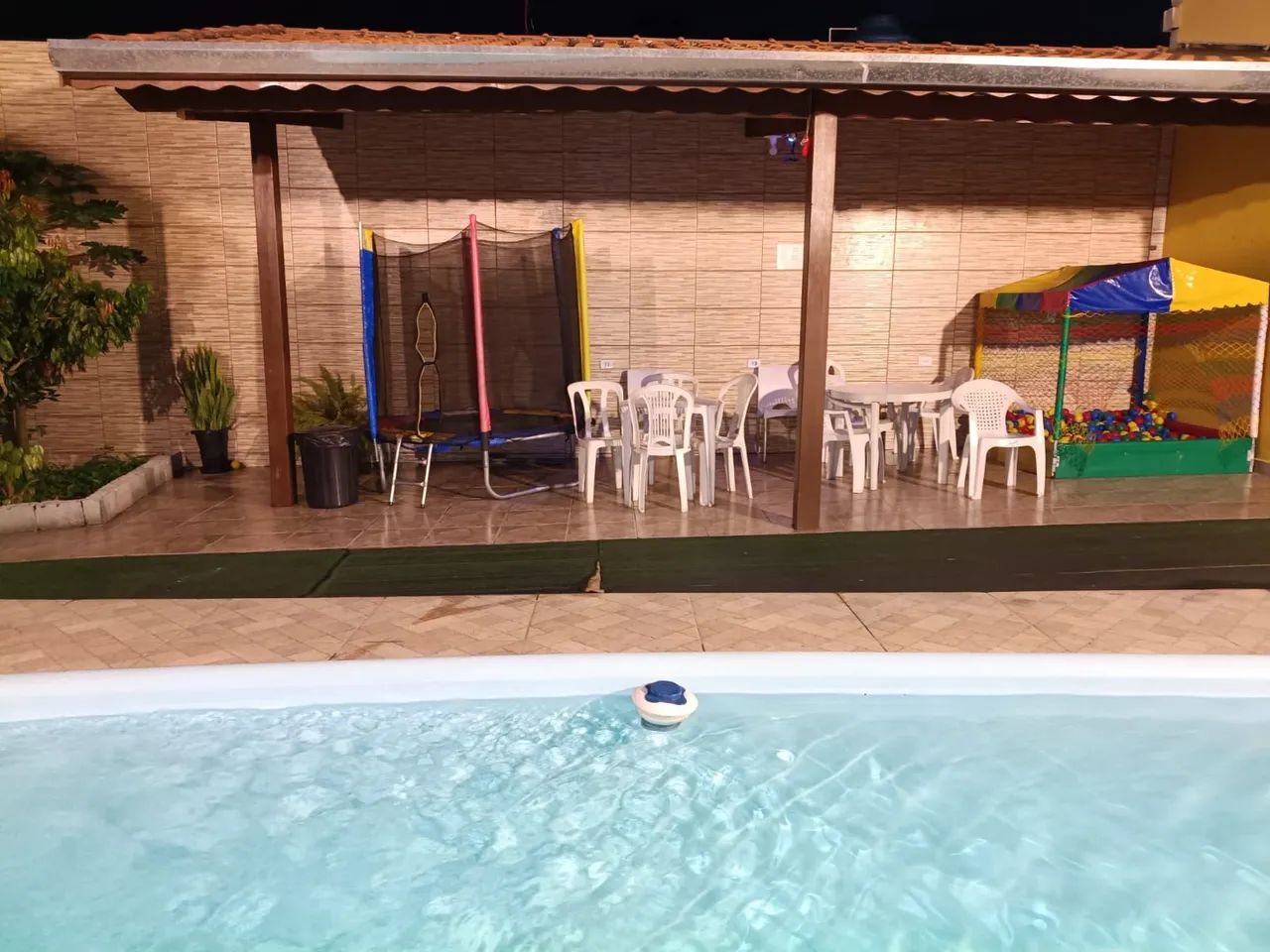 Casa com piscina ponto comercial 