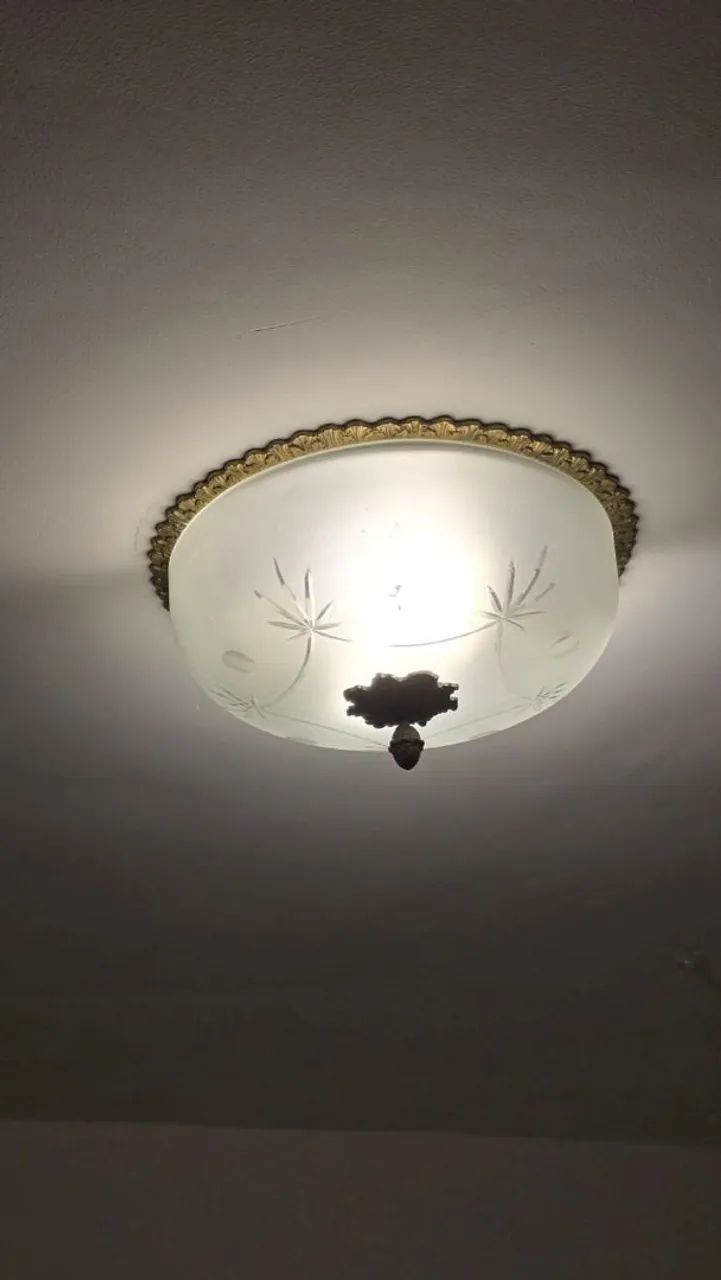 Luminária Paflon estilo Colonial 