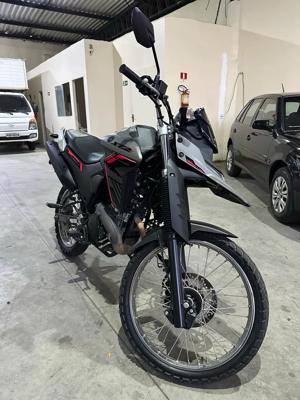 XTZ 250 LANDER - Foto 2