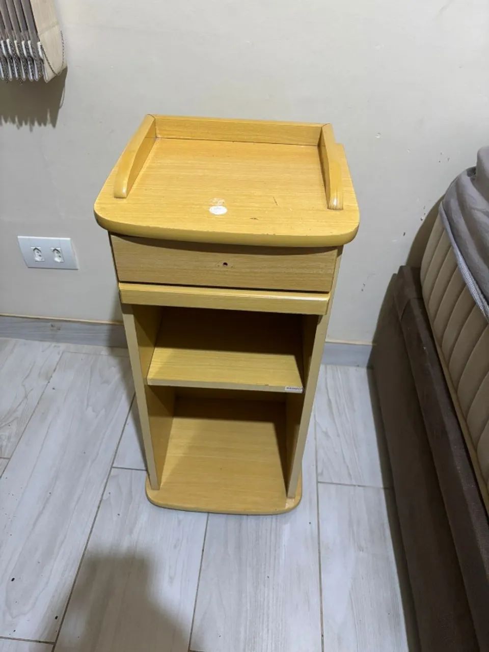 Mesa de cama / bidê de cama