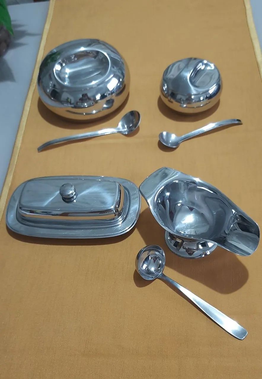 Vendo 3 Tigelas, Farinheira, Açucareiro, Manteigueira, Molheira e em Inox Tramontina.  - Foto 2