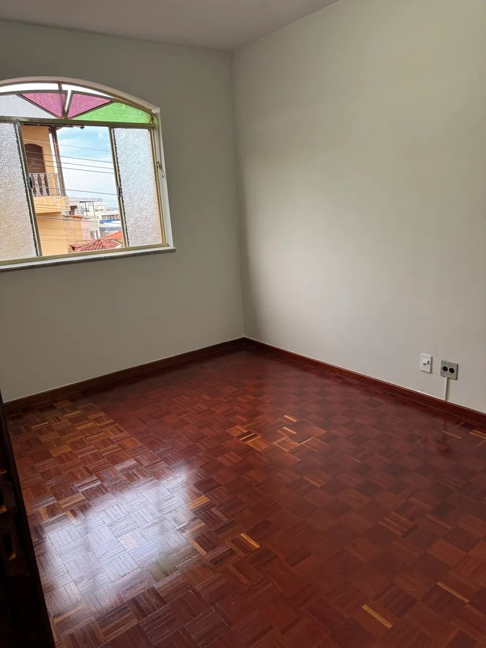 Vendo apto 1º piso, 3 qtos - Foto 2