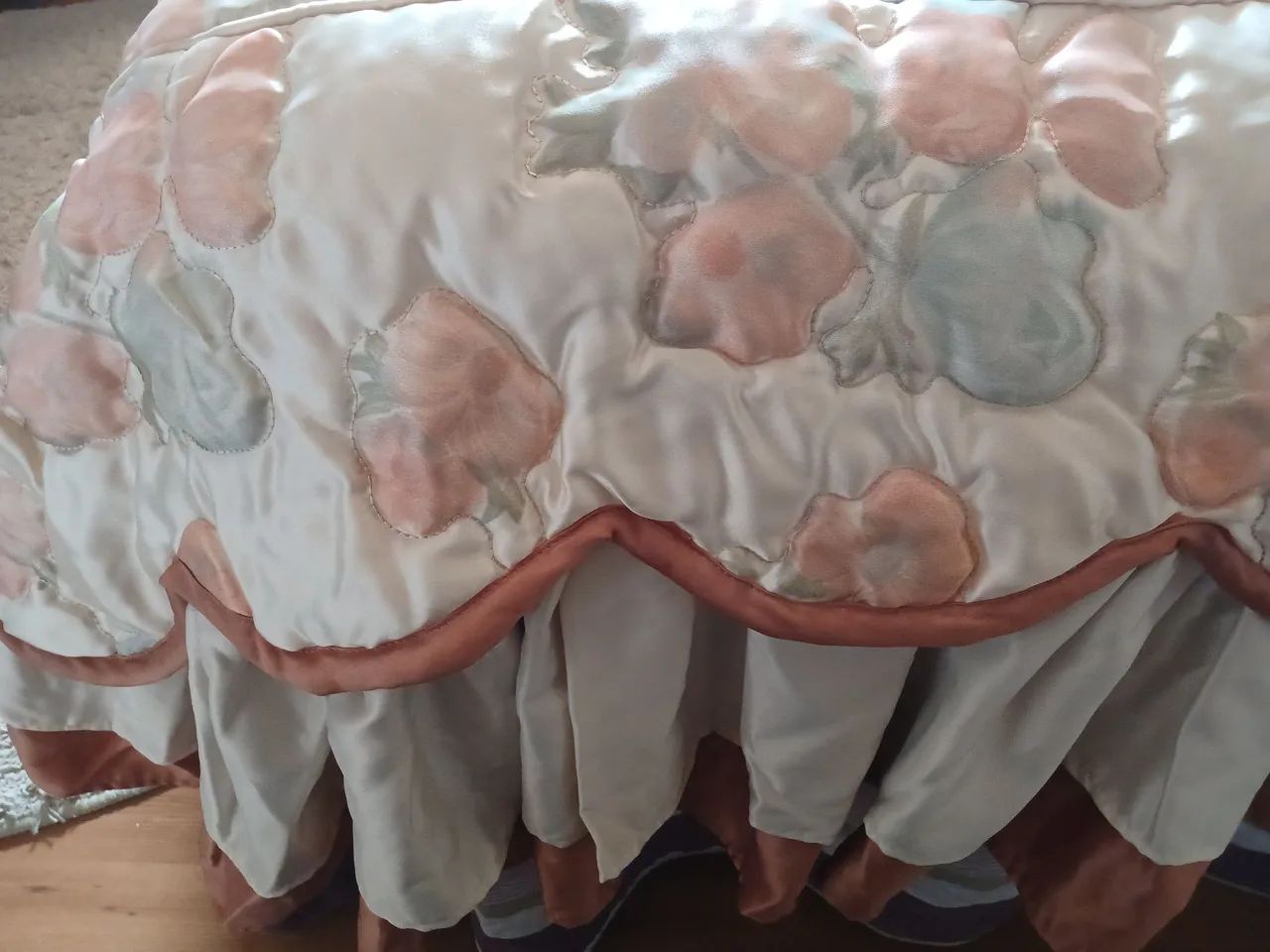 Colcha de Matelasse com porta travesseiros - Foto 3