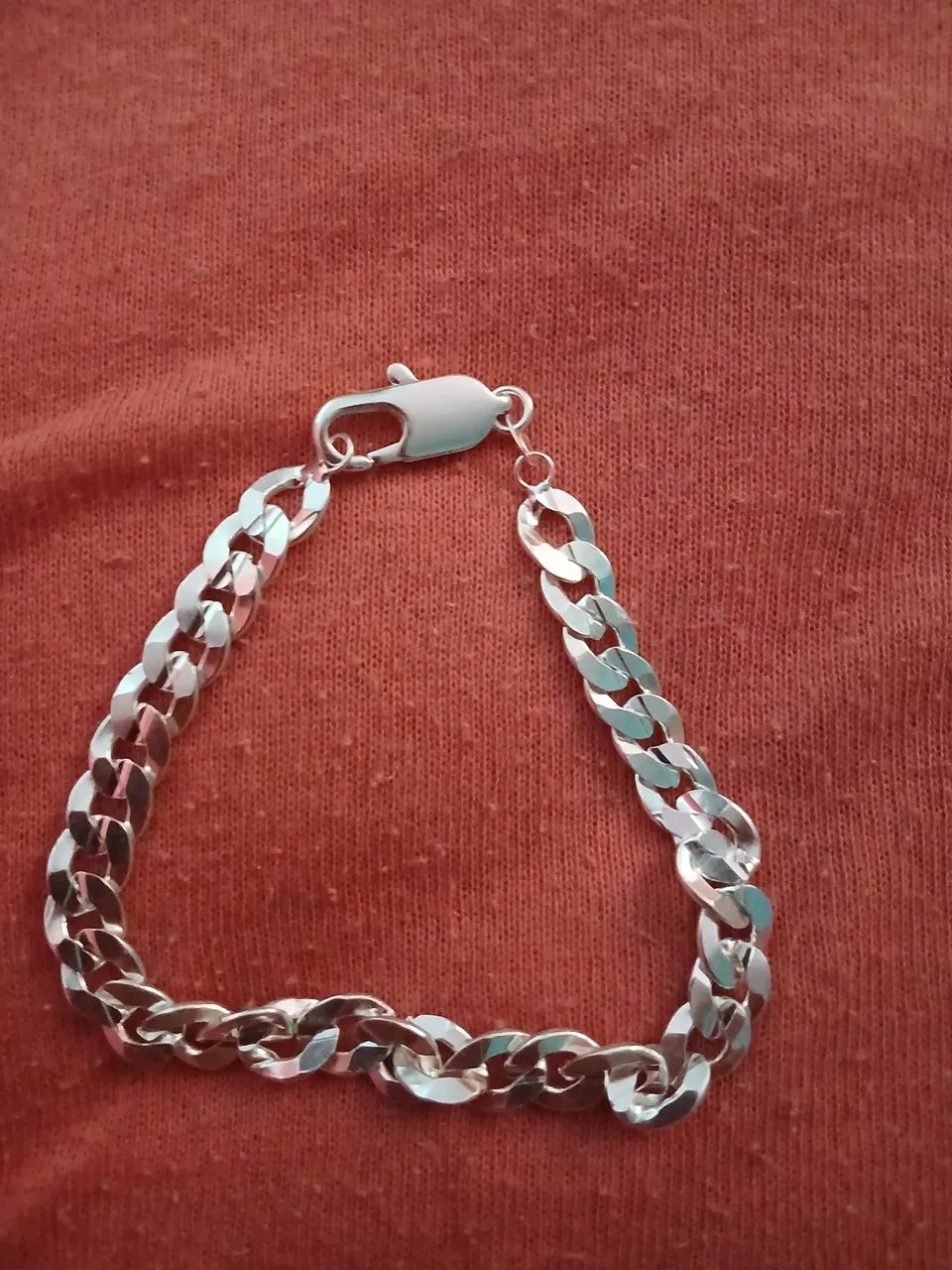 Vende-se pulseira 