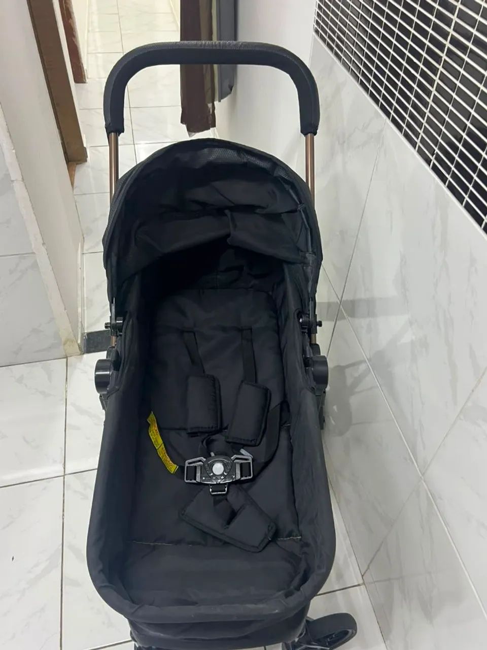 Kit carinho de bebê com bebê conforto e suporte para carro  - Foto 2