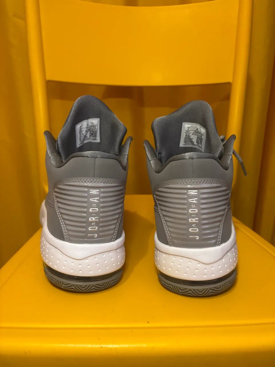 Tênis Air Jordan  - Foto 4