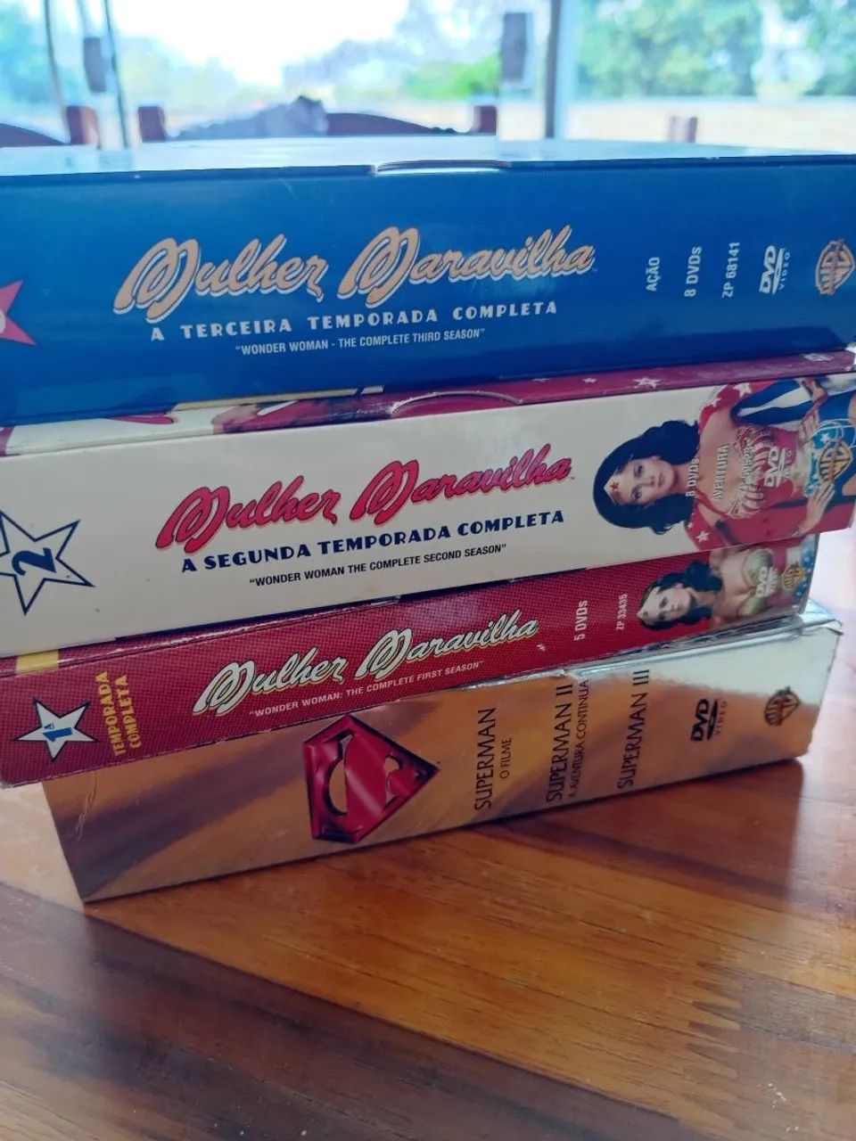 Coleção excepcional de DVDs