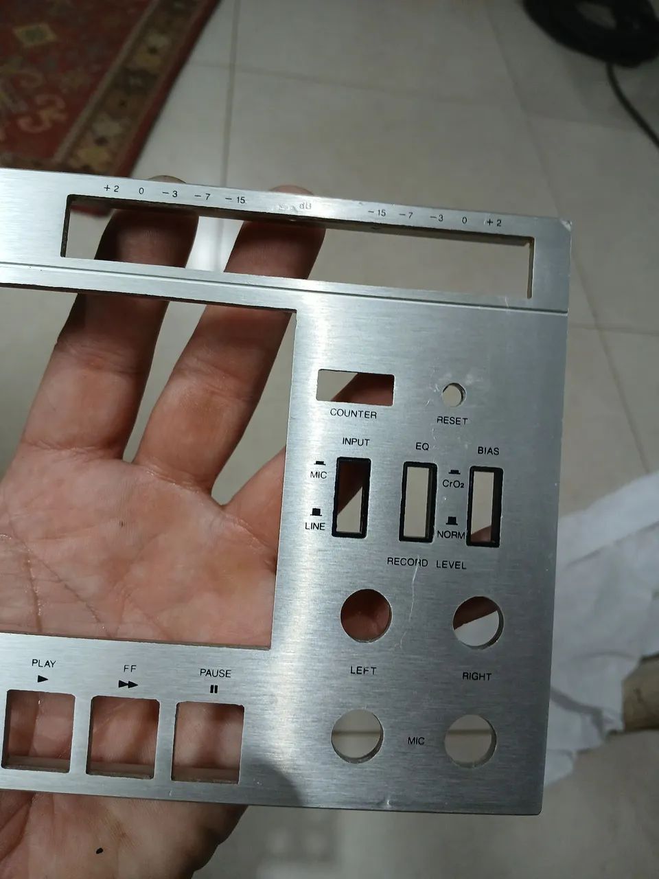 Tape deck Aiko TD 3000 ( painel frontal ) leia  - Foto 2