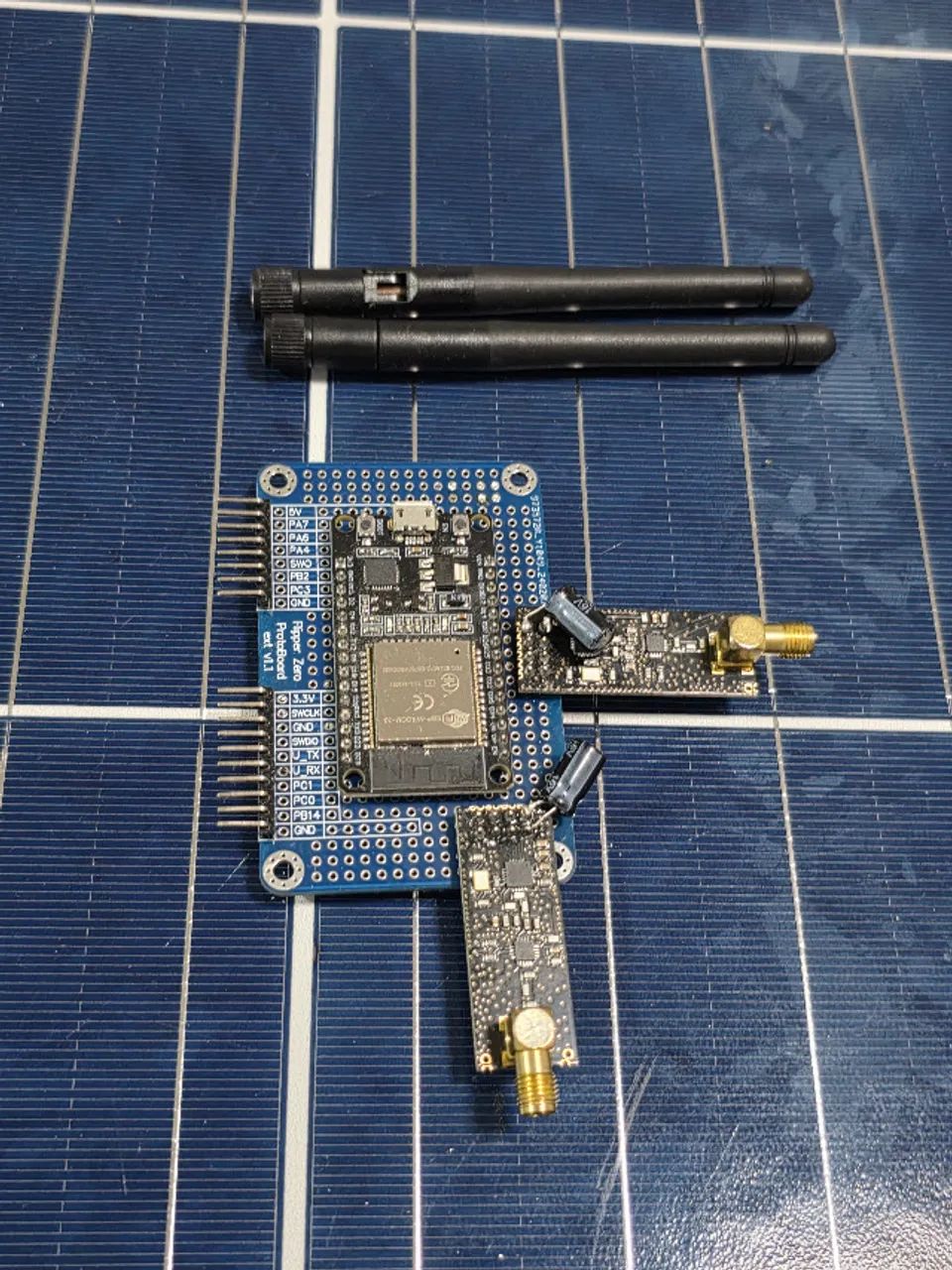 Kit p/ Marauder (ESP32+ 2 xNRF24L01 + 2 antenas) FlipperZero - Foto 4
