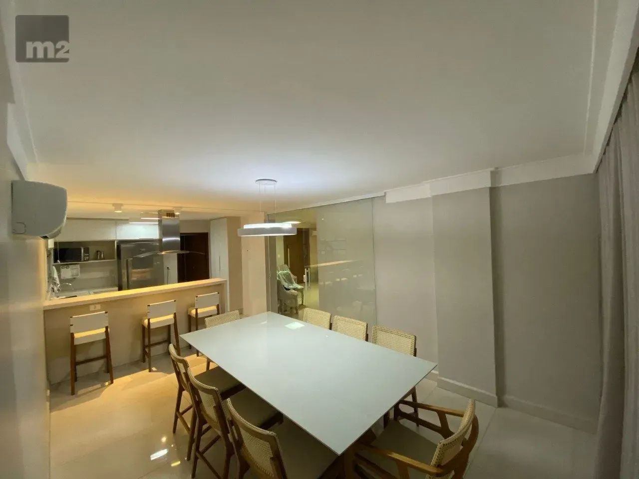 Apartamento duplex mobiliado próximo a Praça do Sol