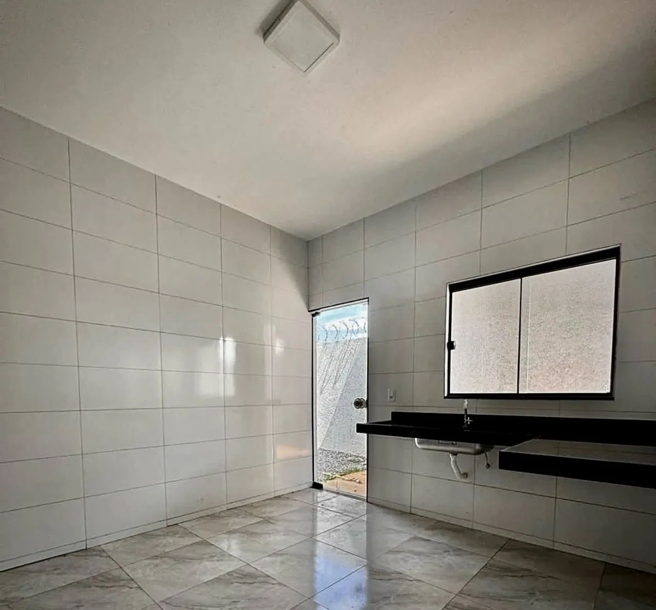 CASA NA SAMAMBAIA - DISPONÍVEL PARA PARCELAMENTO - Foto 3