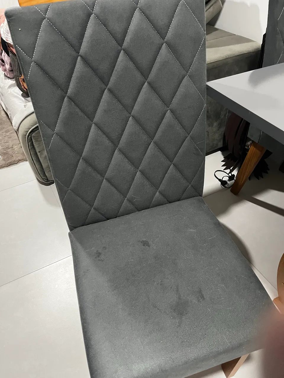 Mesa com 4 cadeiras