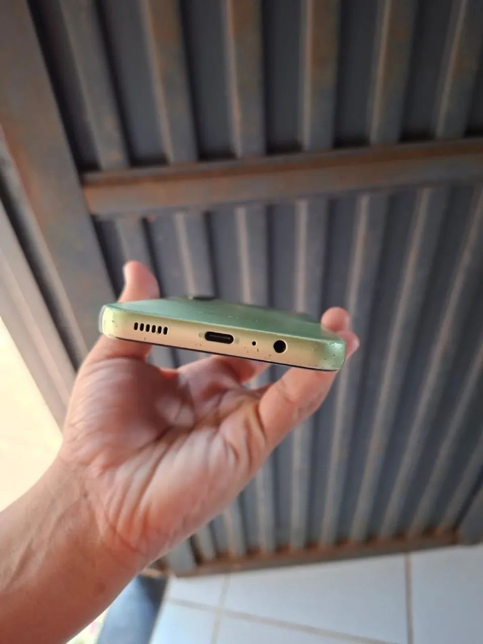 Celular em bom, era de uso pessoal, entrego - Foto 3