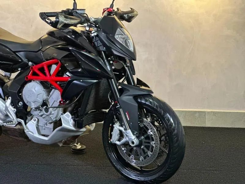 MV AGUSTA RIVALE 800 2015 - Foto 2