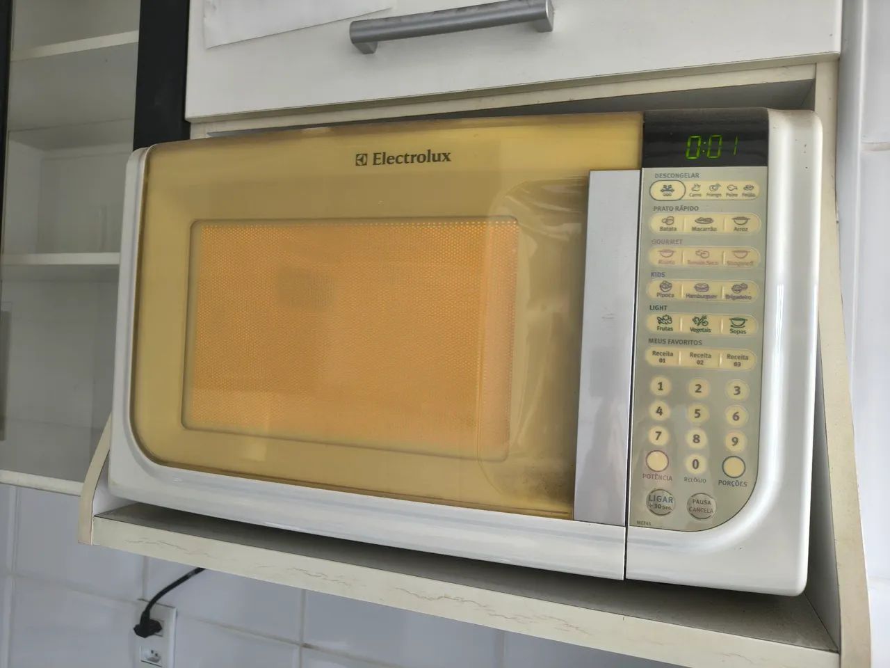 Microondas Eletrolux 21l - Foto 3