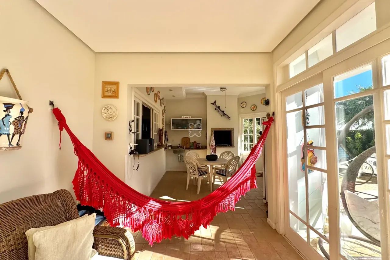 Casa à Venda 377m2 com 4 Suítes - Foto 4