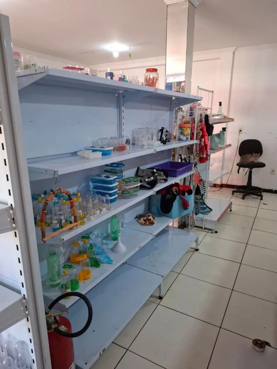 Gôndolas de Aço Comerciais - Parede e Central - Foto 4