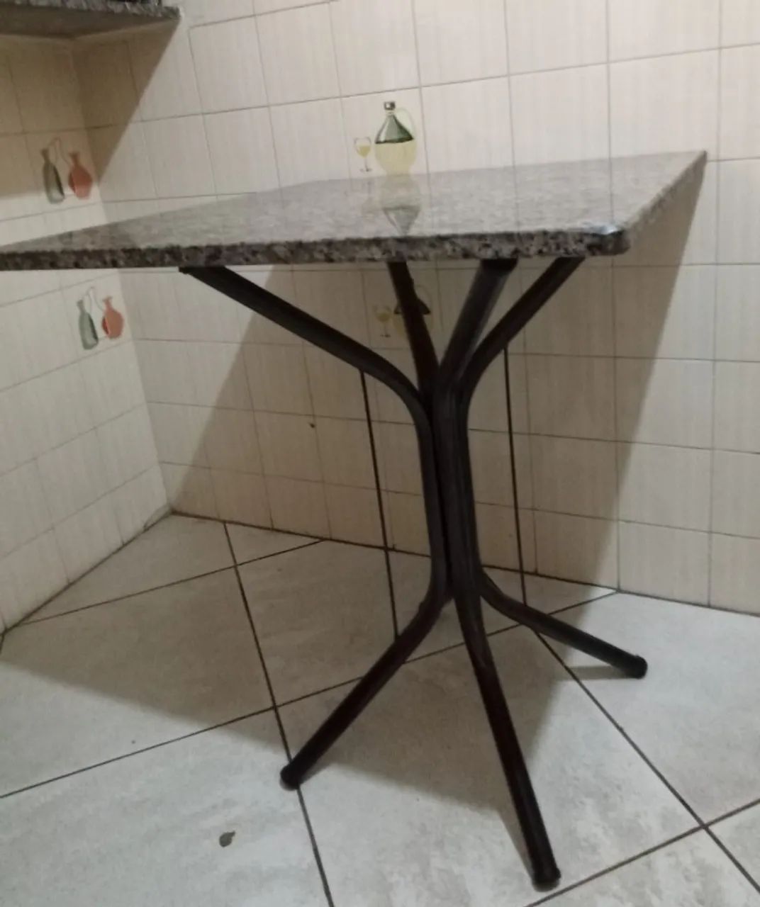 Mesa de Jantar 70x70 cm Preta com Granito Ocre 