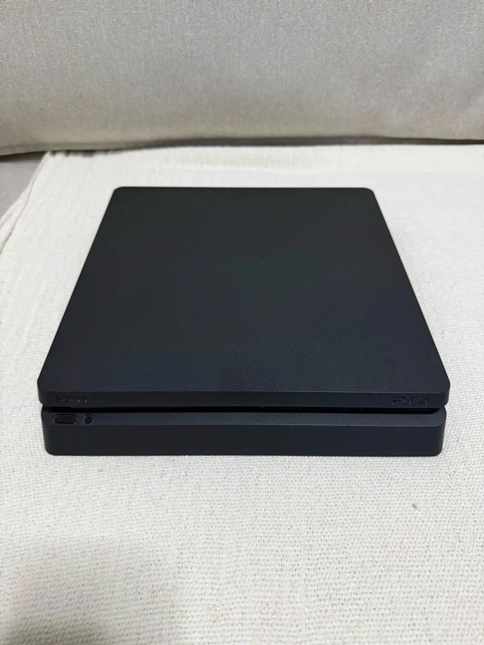 PS4 1tb com caixa e 3 jogos - Foto 2