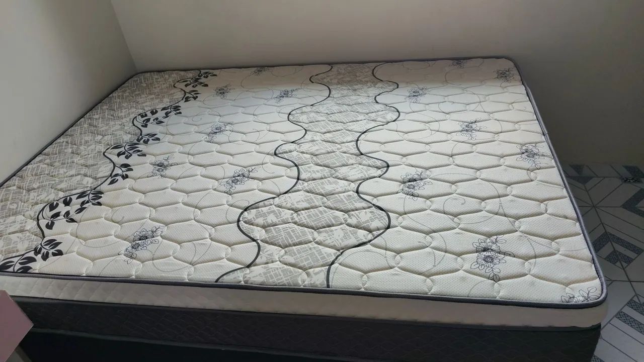 Vendo cama de casal completa - Foto 2