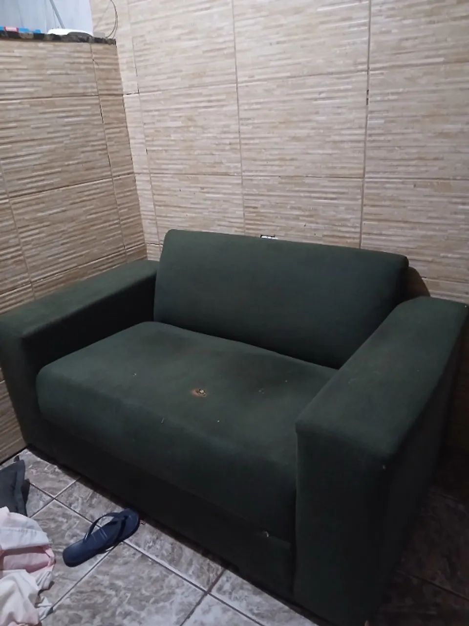 Vendo Sofá com Avarias, 200$