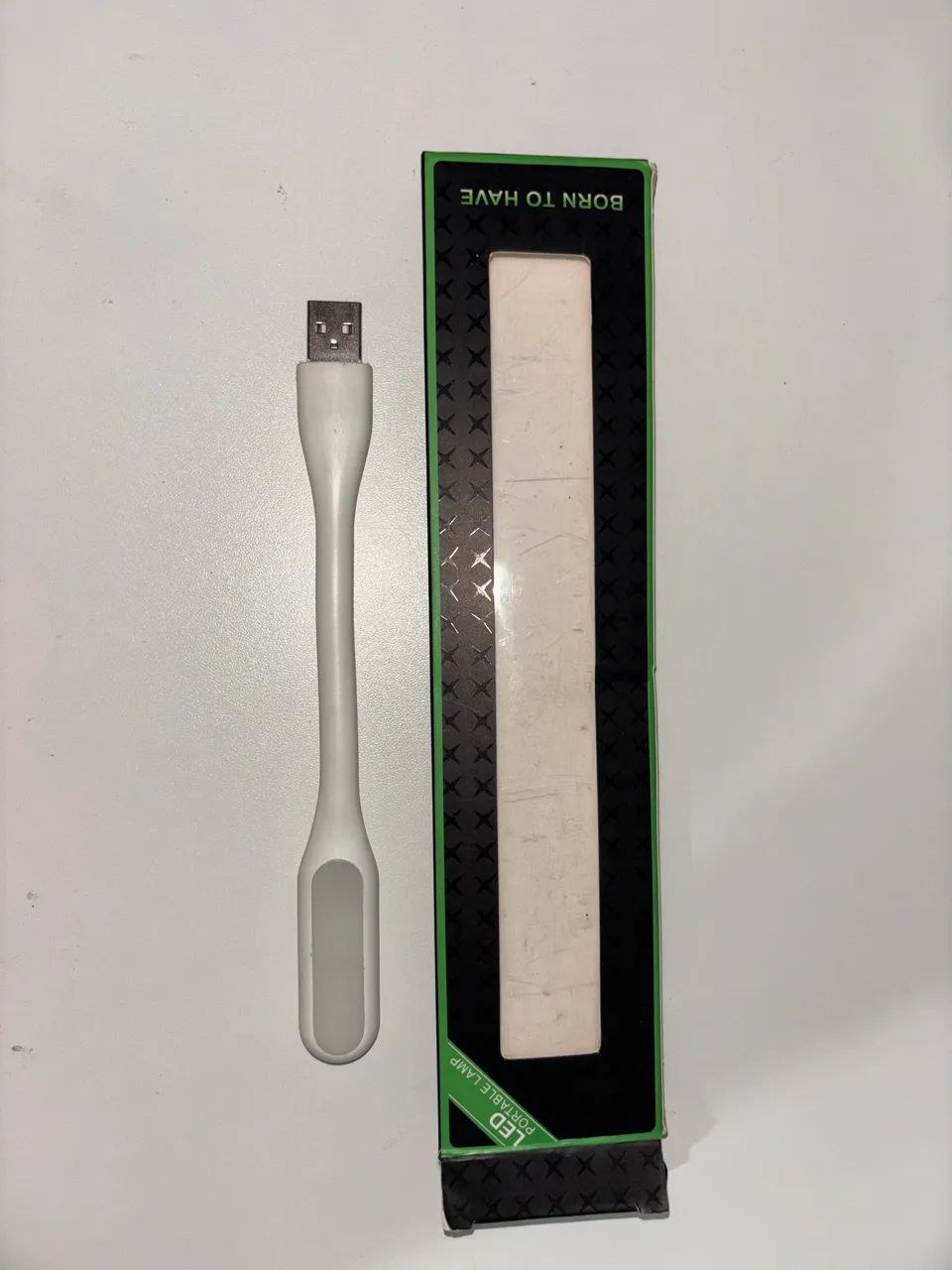 Luminária LED USB Flexível para Notebook, PC e Power Bank | Nunca Usado - Foto 2