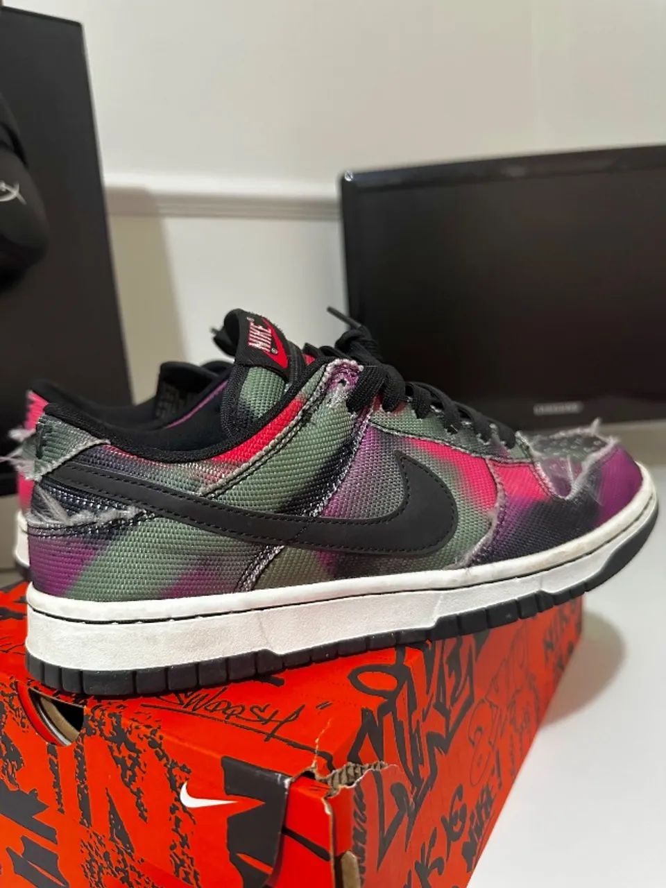 TÊNIS Nike Dunk low grafitti original  - Foto 3