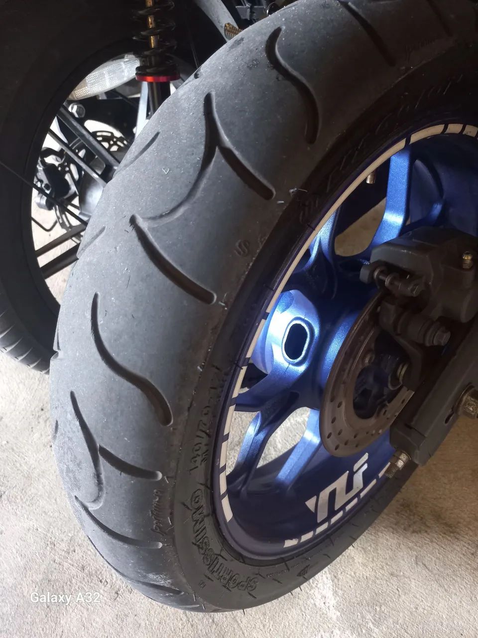 YAMAHA R3  - Foto 4