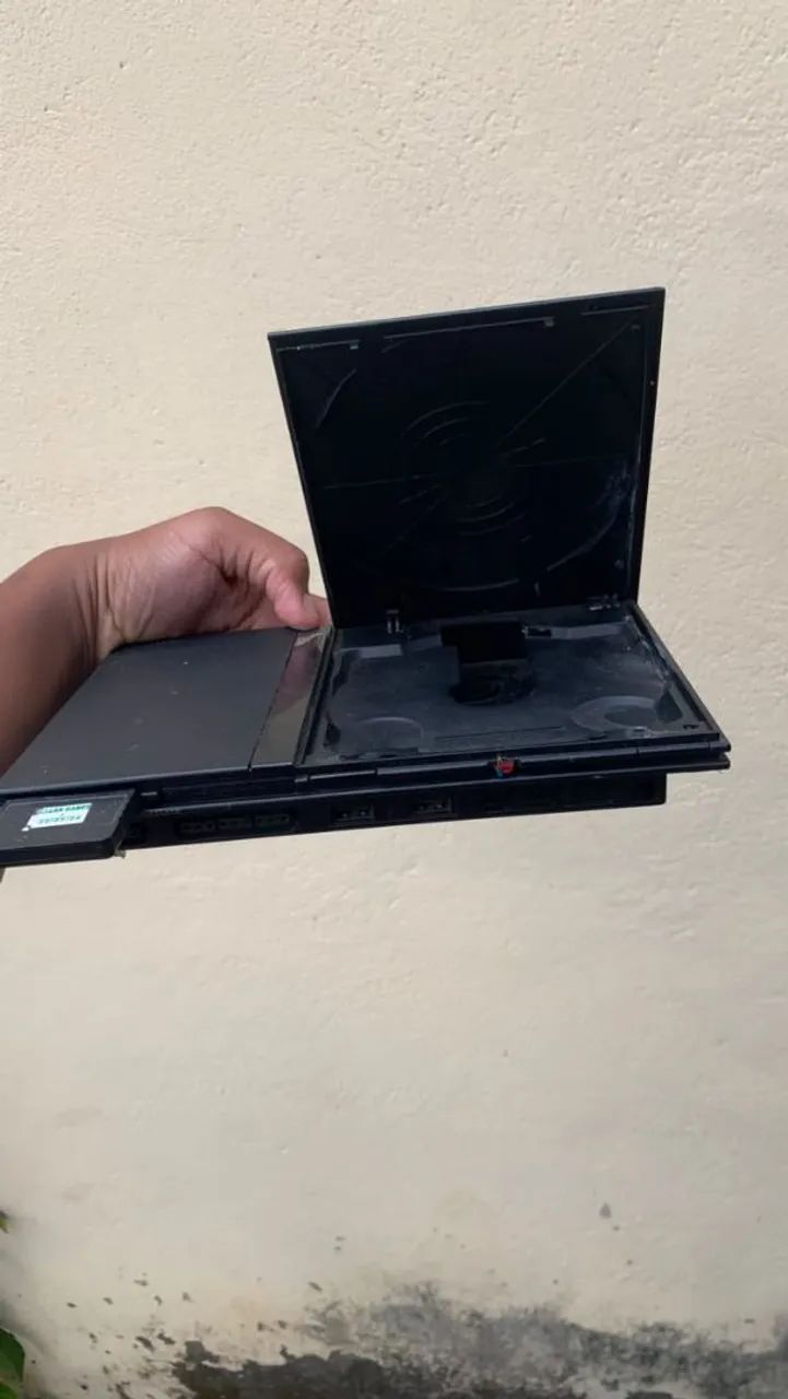PS2 SLIM EM OTIMO ESTADO DE CONSERVAÇÃO {SEM LEITOR DE DISCO} - Foto 2
