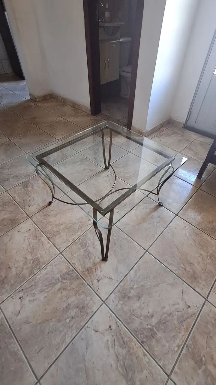Mesa de Centro de Vidro