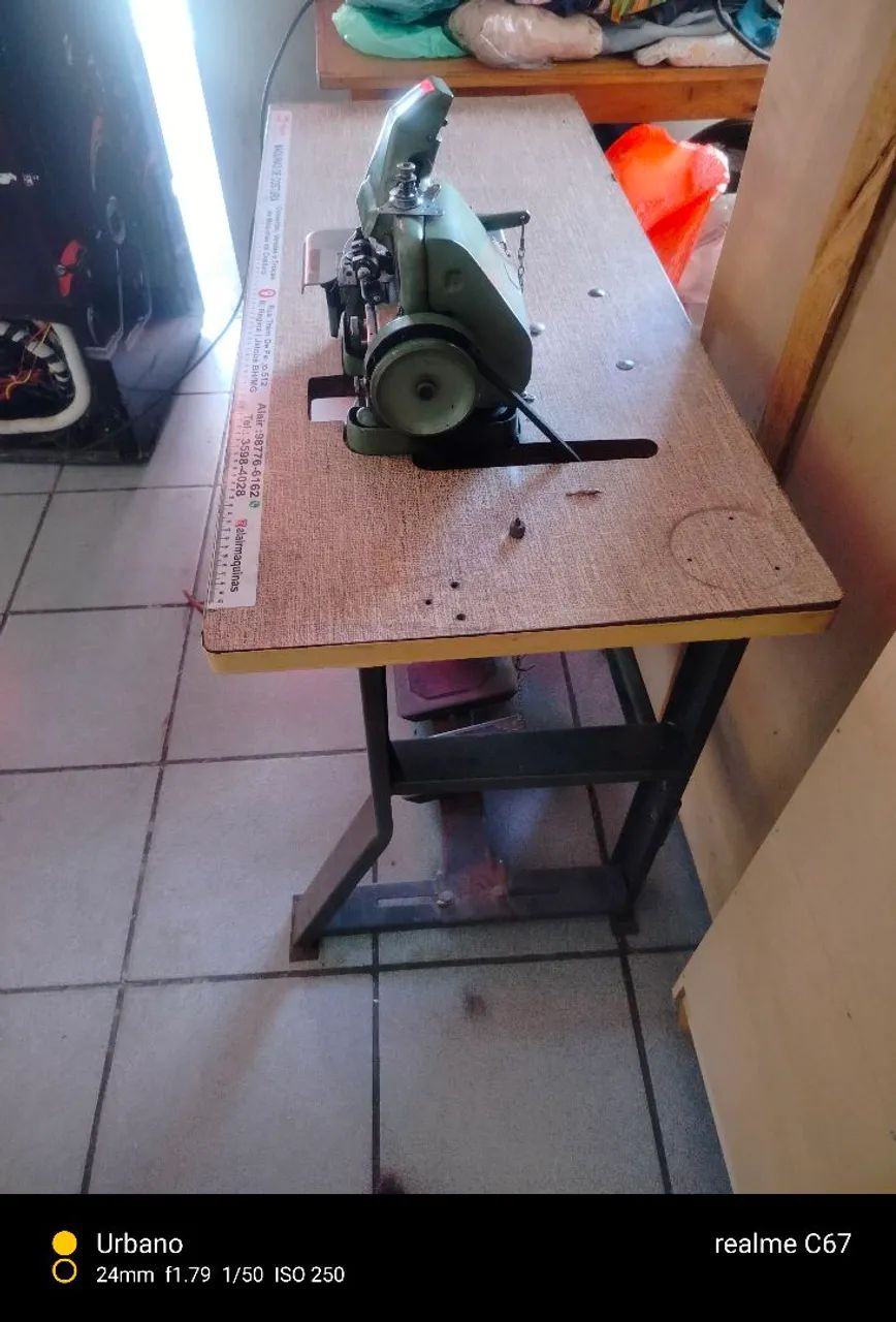 Máquina de costura overloque com mesa - Foto 4
