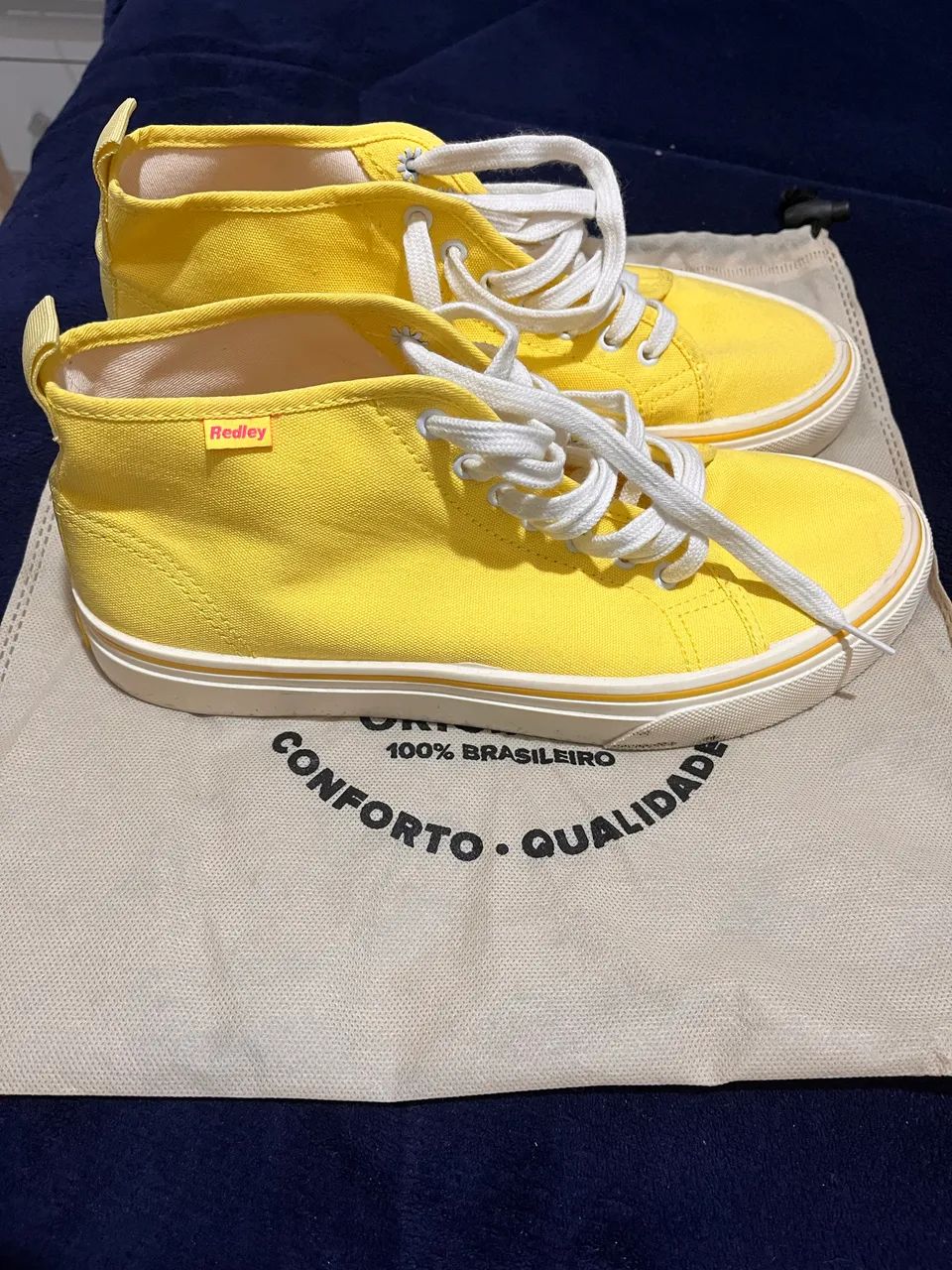 Tênis Redley amarelo cano alto semi novo 