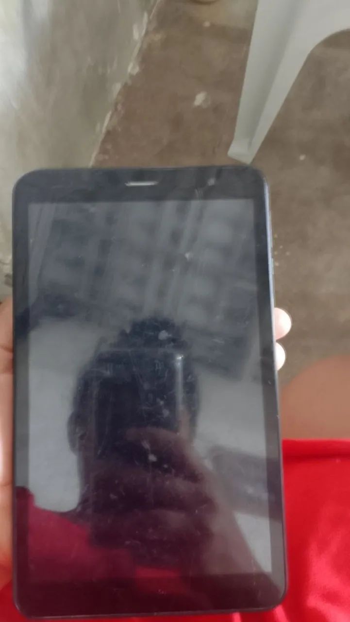 Celular e tablet pra tirar peça 