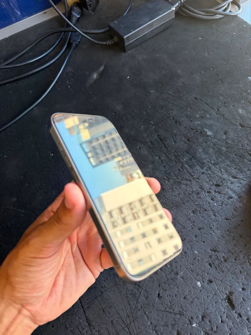iPhone 16 pro 256gb  - Foto 2