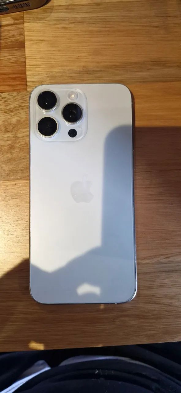 Iphone 15 pro max - Foto 2