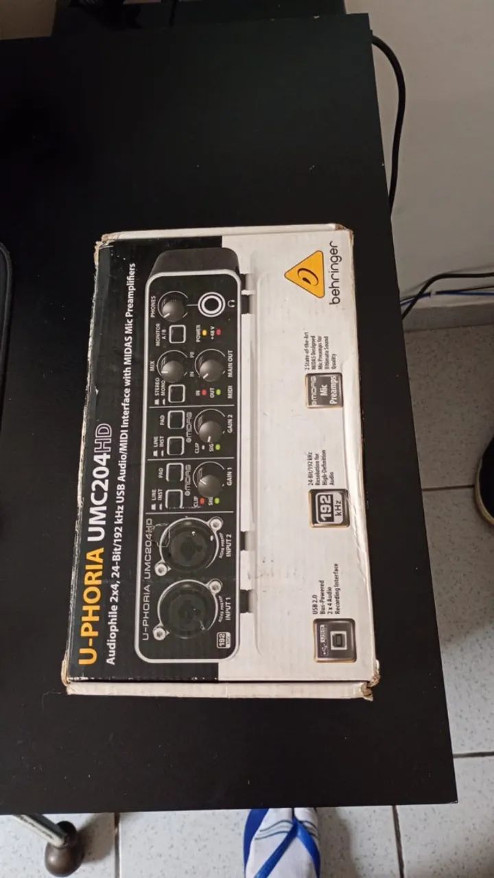 Kit com Interface Berhinger UMC204HD + Microfone BM800 - Foto 2