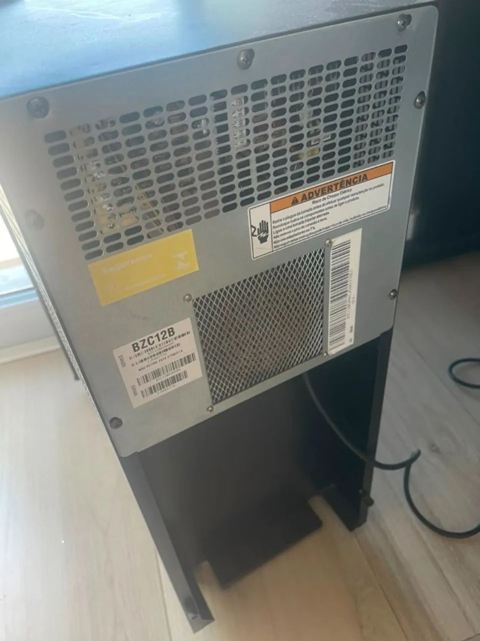 Adega Brastemp 12 Garrafas com Painel Touch - Foto 2