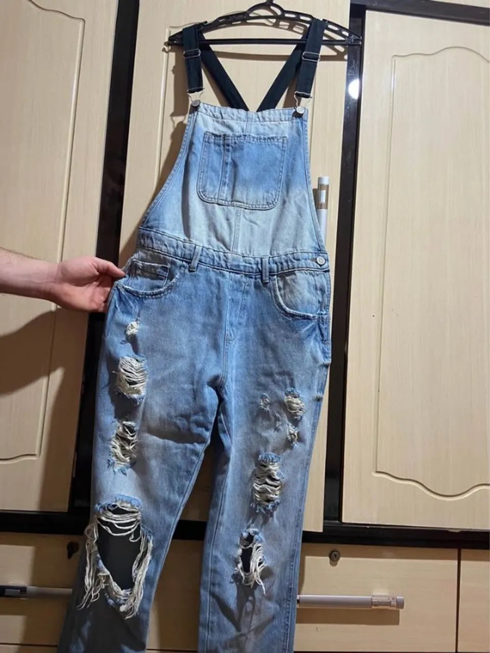 Macacão jeans destroyed TAM - M