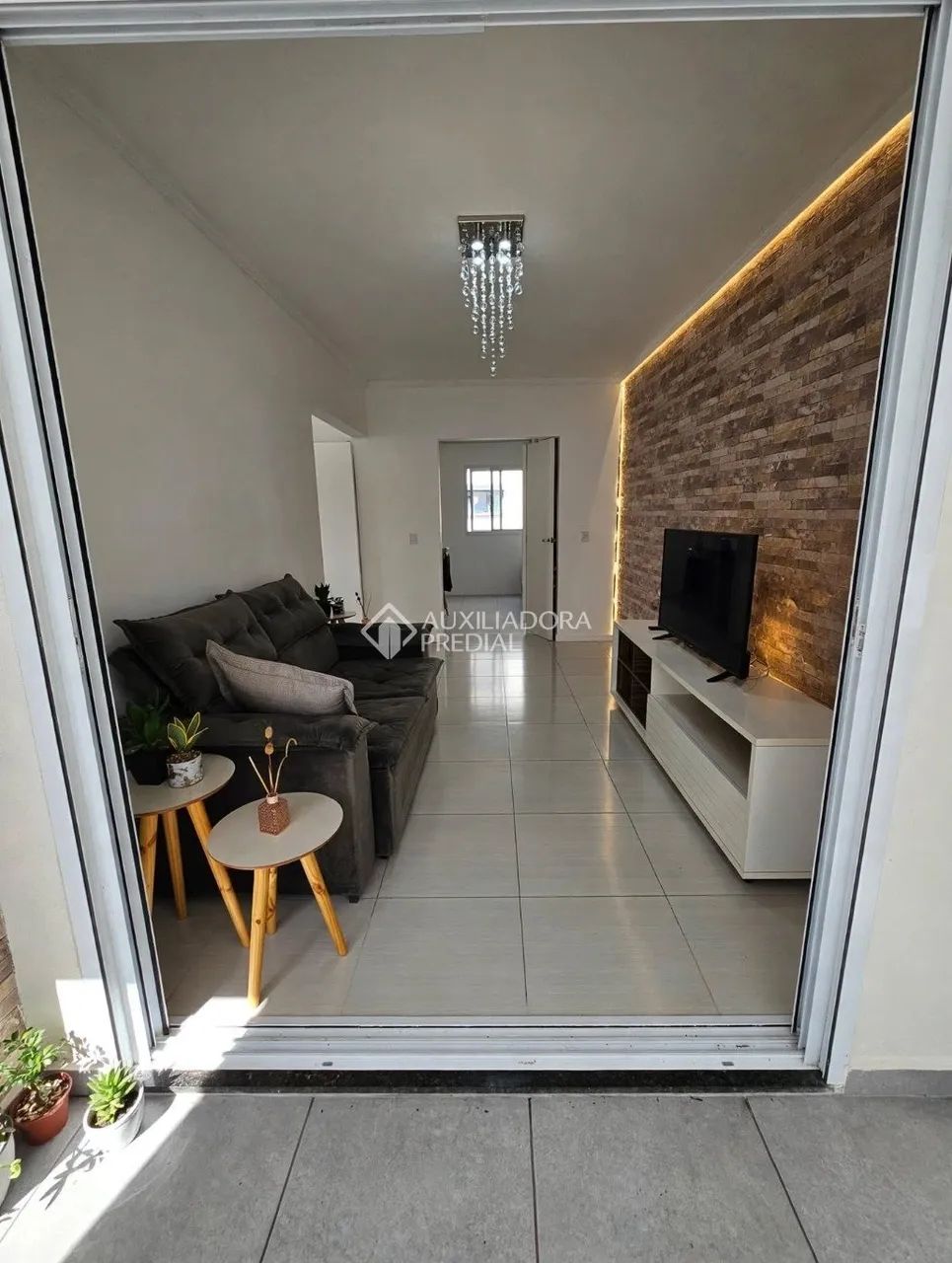 Apartamento mobiliado com 3 quartos, suíte e churrasqueira na Pedra Branca, Palhoça - Foto 3