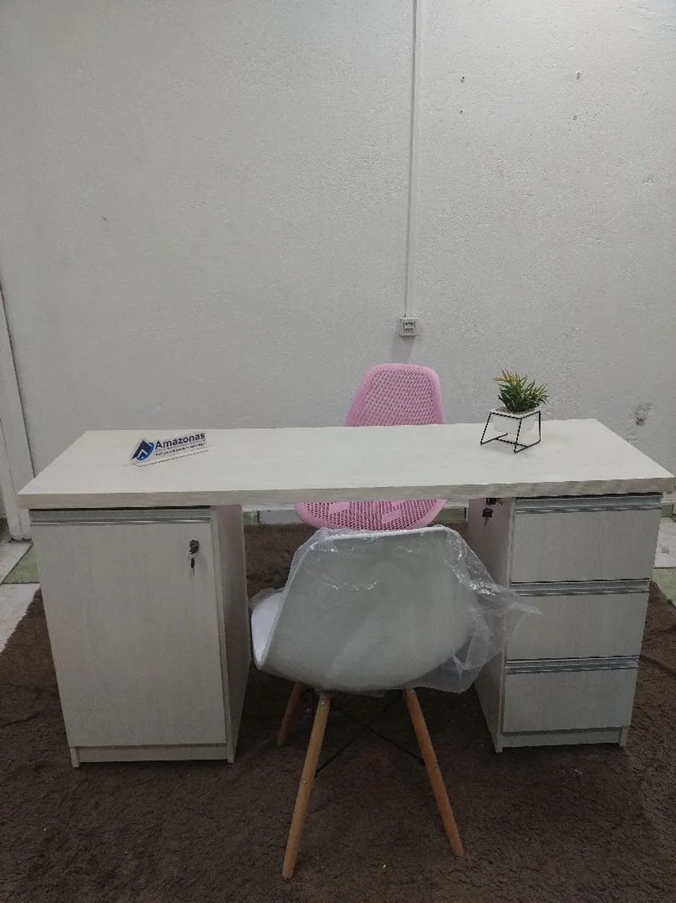 Mesa Reta MDF Branco - Escritório, Alongamento Unhas 