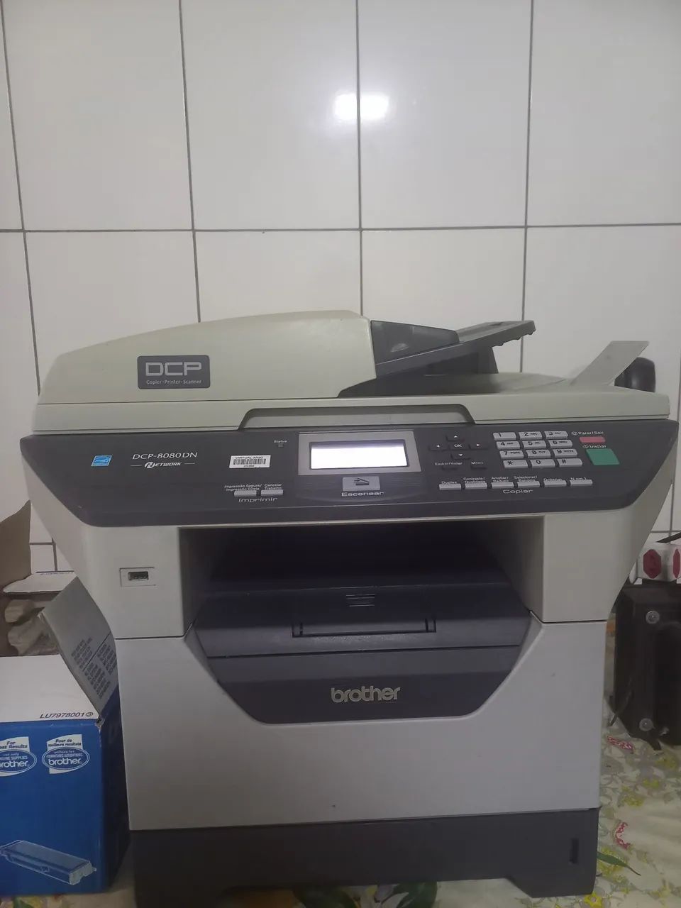 Impressora Multifuncional Brother DCP-8080DN 110W, COM DEFEITO  - Foto 2