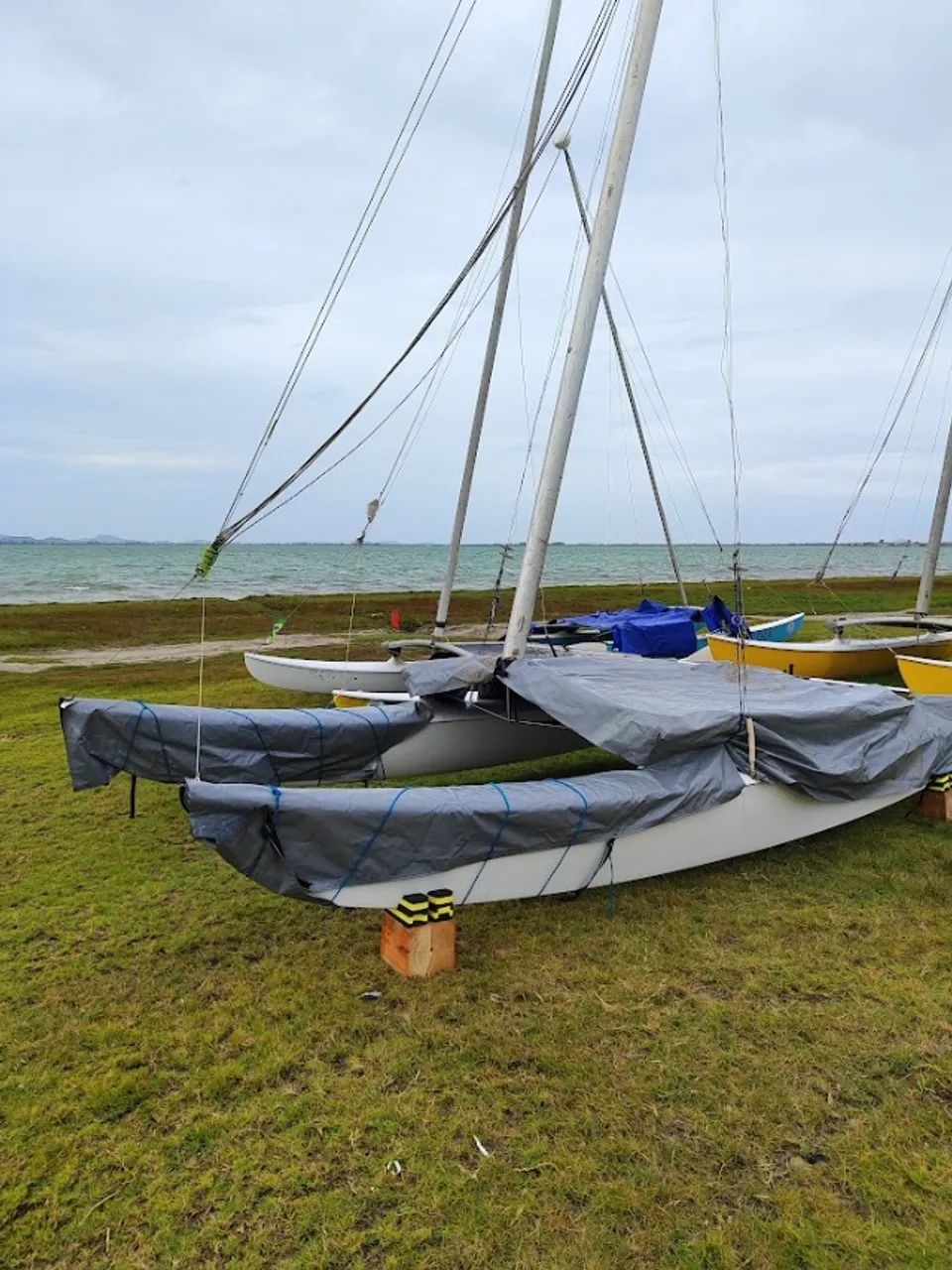 Hobie Cat 16 velejando - Foto 3