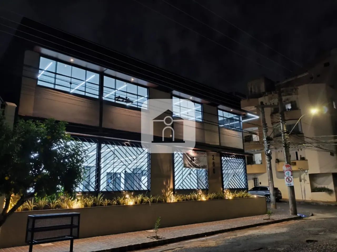 Prédio comercial para locação no bairro Martins