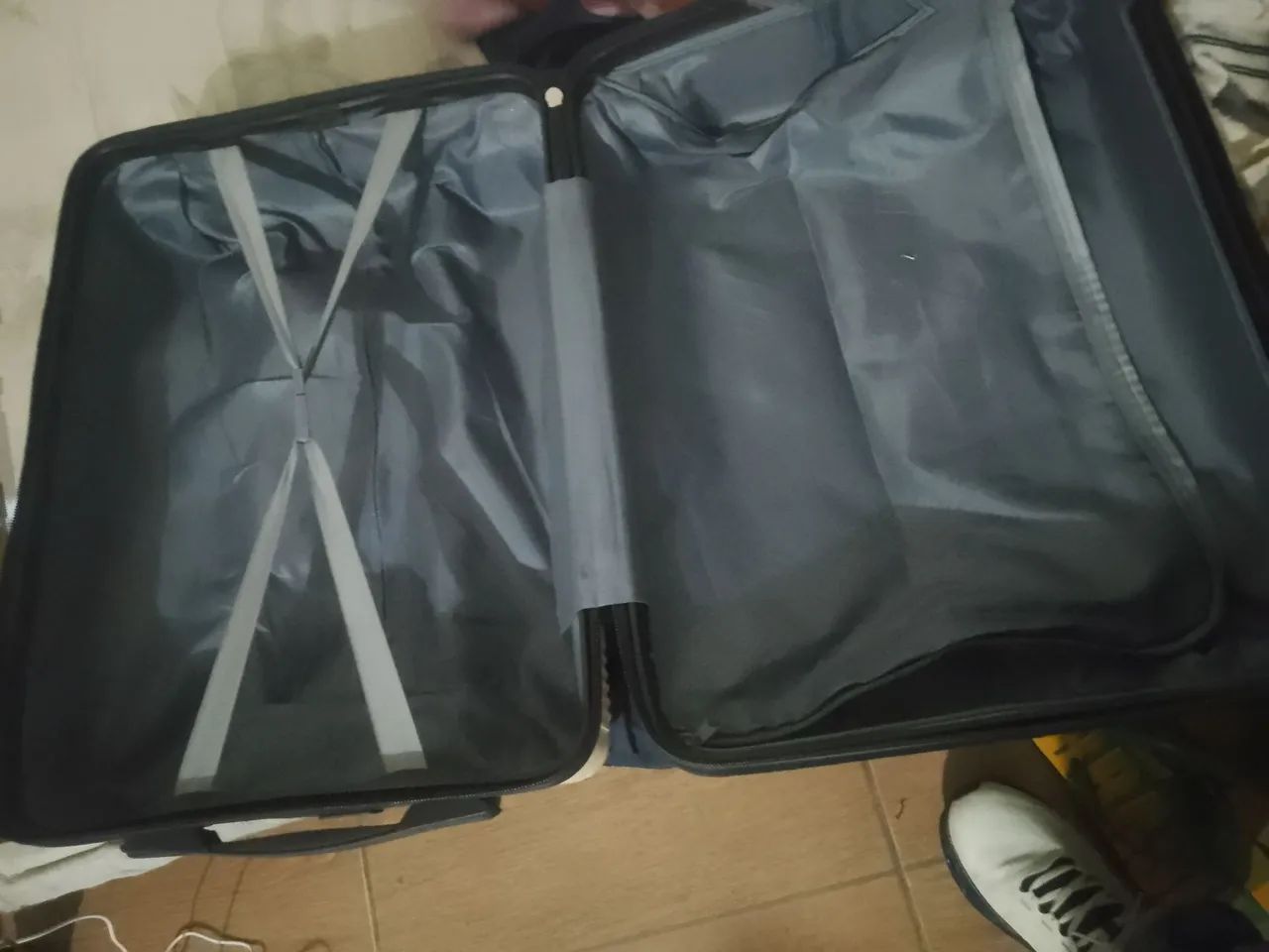 Vendo mala usada somente uma vez. - Foto 2