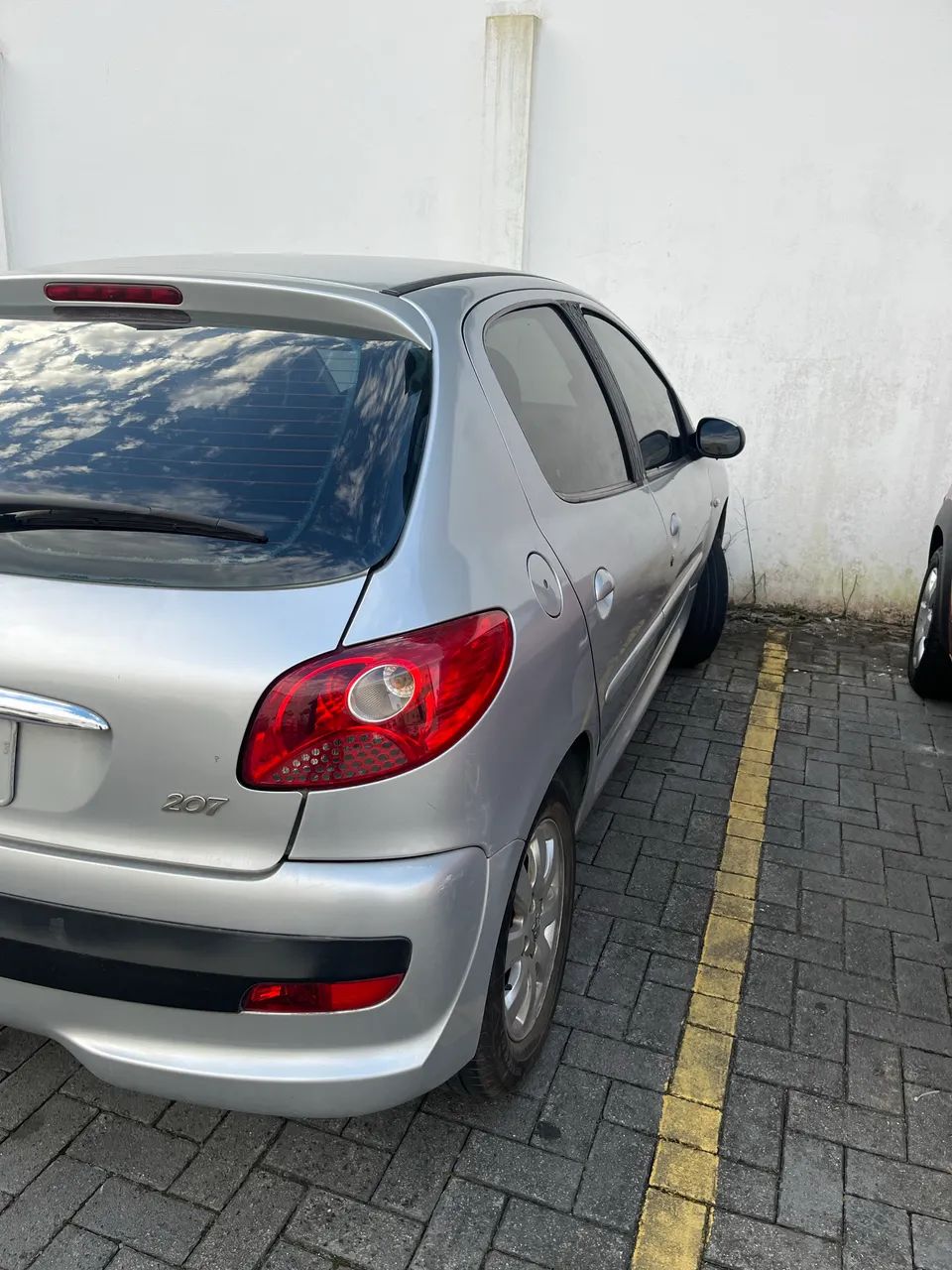 Peugeot 207 2011