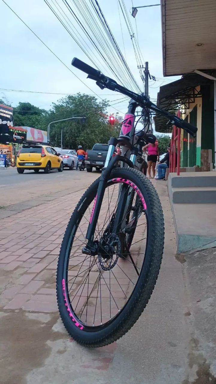 Bicicleta LOTUS! SEMI NOVA - Foto 2