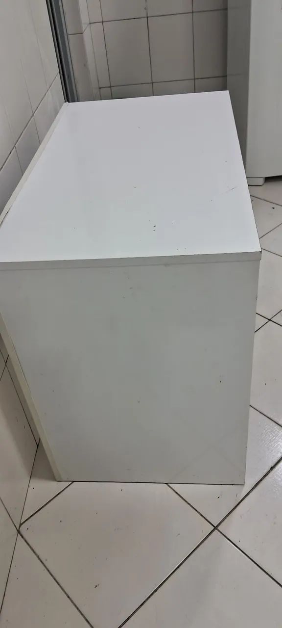 Mesa de escritório com gaveta branca  - Foto 3