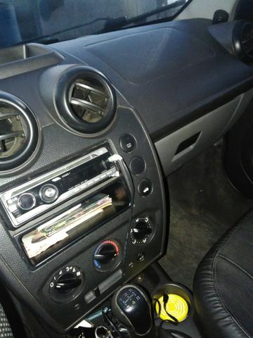 Ford Fiesta 2009 - Foto 15