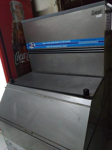Máquina de gelo