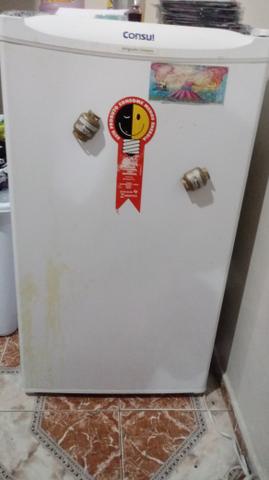 Vendo esse frigobar